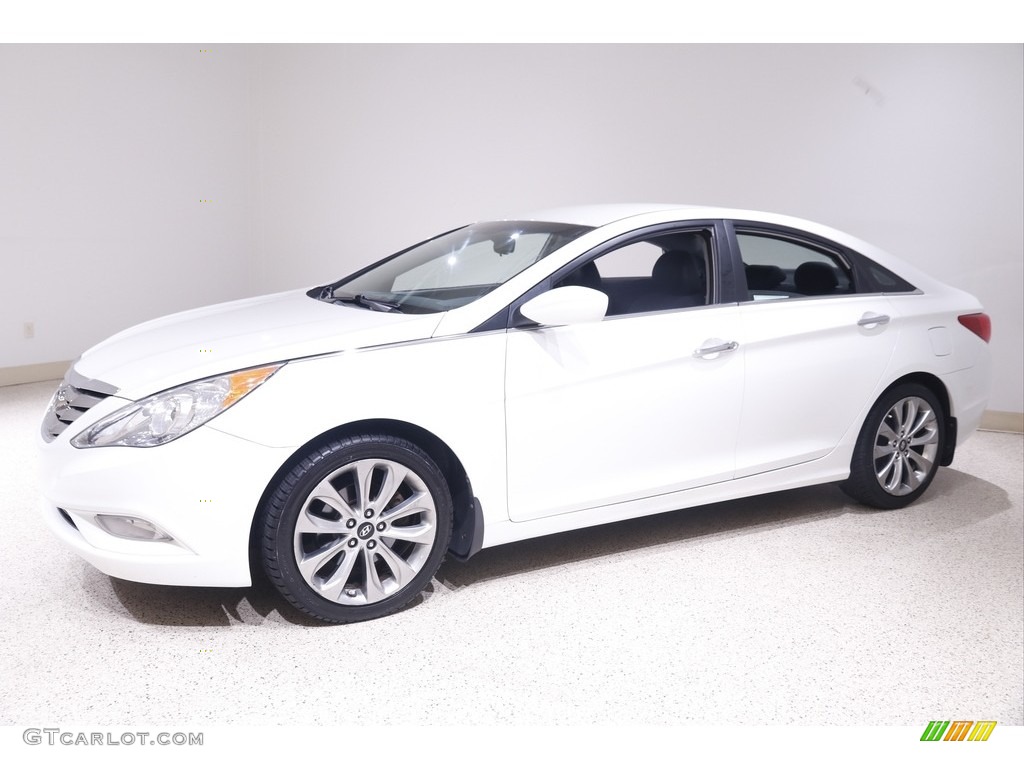 2013 Sonata SE - Shimmering White / Black photo #3