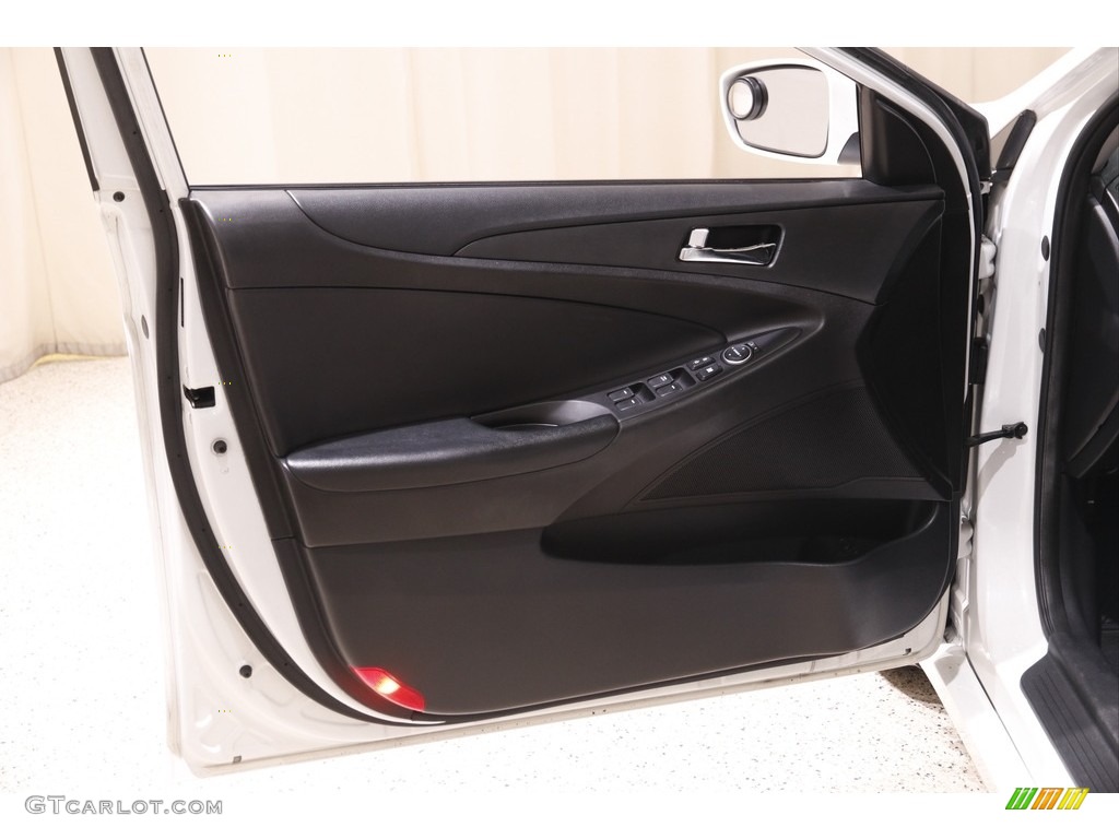 2013 Sonata SE - Shimmering White / Black photo #4