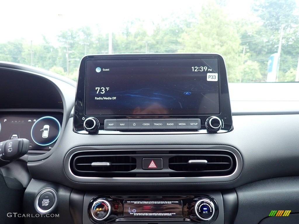 2022 Hyundai Kona Limited AWD Controls Photos