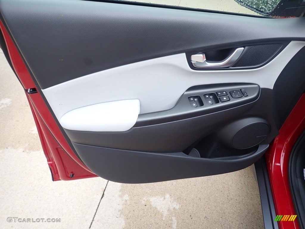 2022 Hyundai Kona Limited AWD Gray/Black Door Panel Photo #142573889