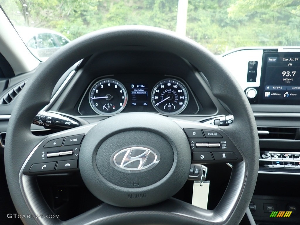 2022 Hyundai Sonata SE Steering Wheel Photos