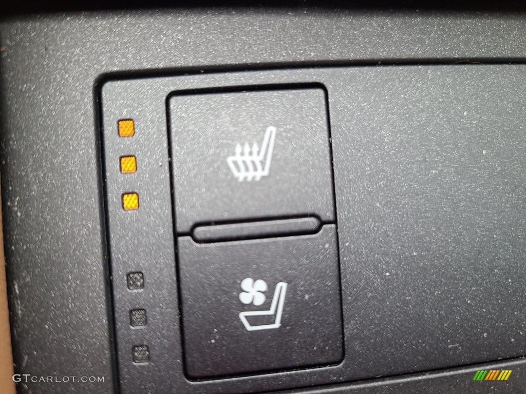 2015 Lexus RC 350 AWD Controls Photo #142576665