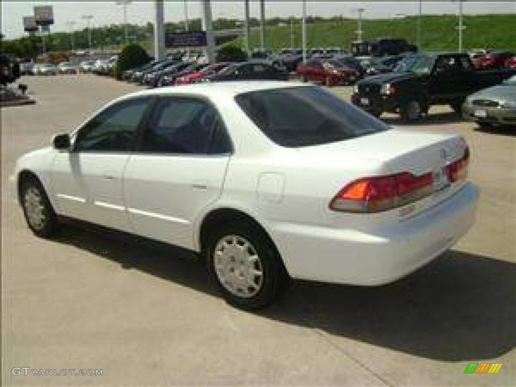 2001 Accord LX Sedan - Taffeta White / Quartz Gray photo #4