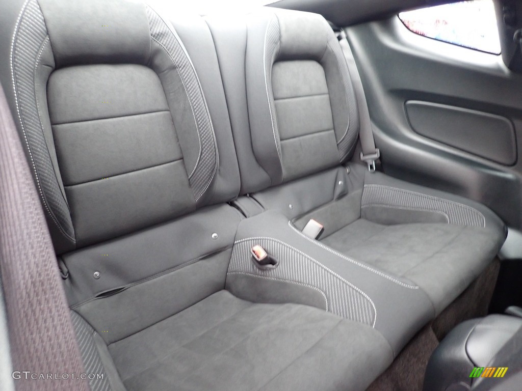 2017 Ford Mustang Shelby GT350 Rear Seat Photos