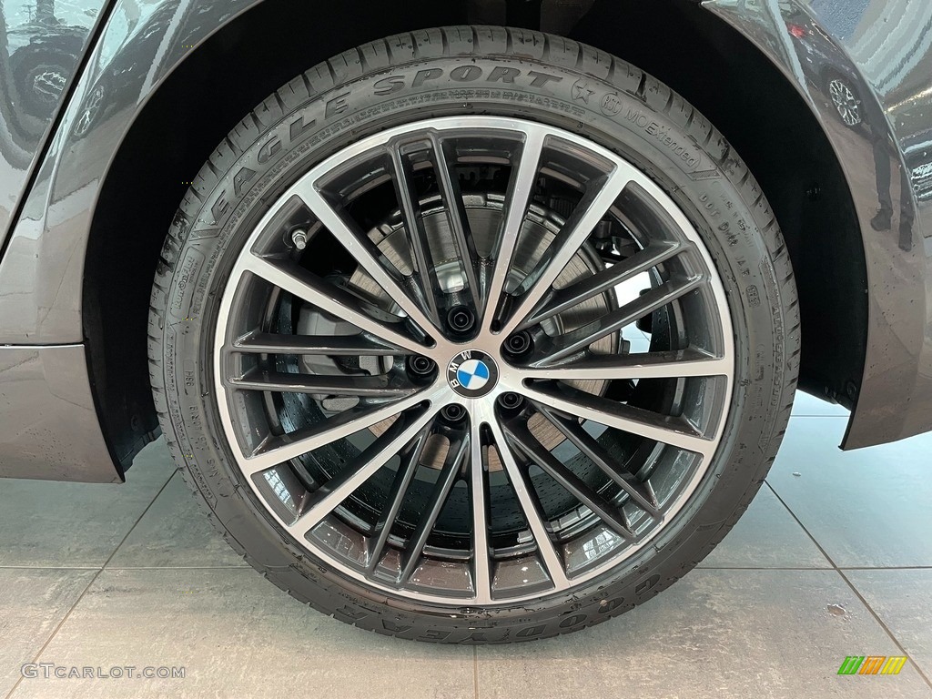 2021 5 Series 530i xDrive Sedan - Dark Graphite Metallic / Black photo #3