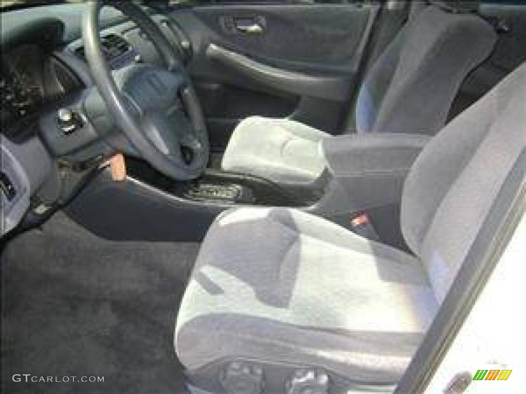 2001 Accord LX Sedan - Taffeta White / Quartz Gray photo #8