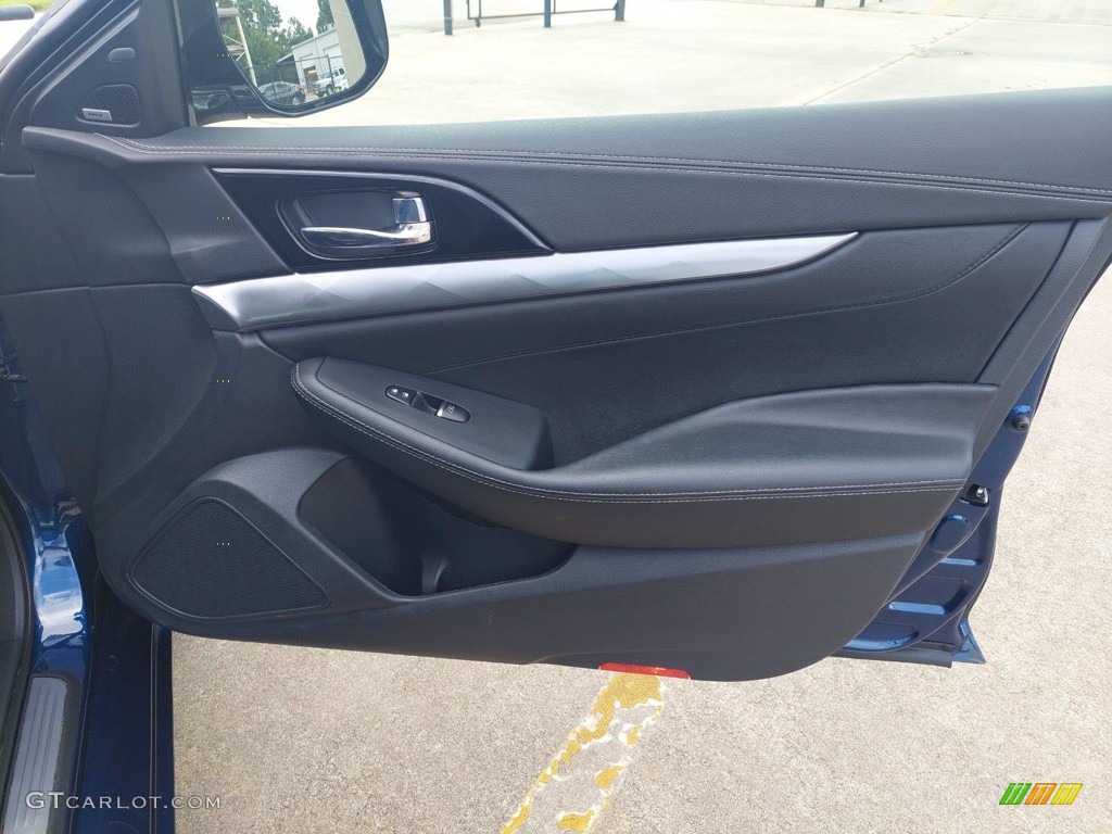2020 Nissan Maxima SL Charcoal Door Panel Photo #142580770