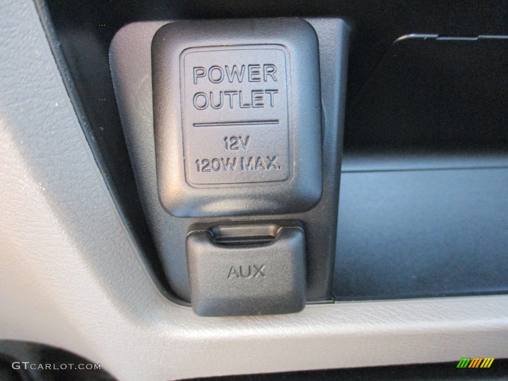2011 Civic DX-VP Sedan - Polished Metal Metallic / Gray photo #13
