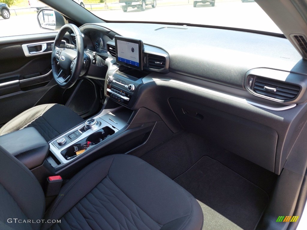 2020 Explorer XLT 4WD - Oxford White / Ebony photo #32