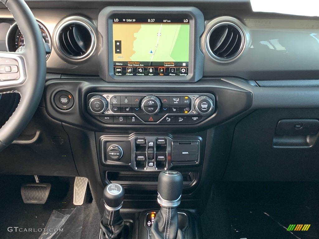 2021 Jeep Wrangler Unlimited Sahara 4x4 Controls Photos