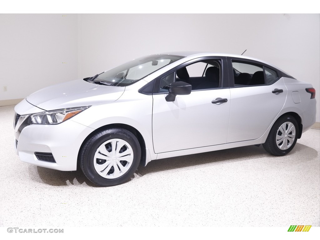 Brilliant Silver Metallic 2020 Nissan Versa S Exterior Photo #142591922