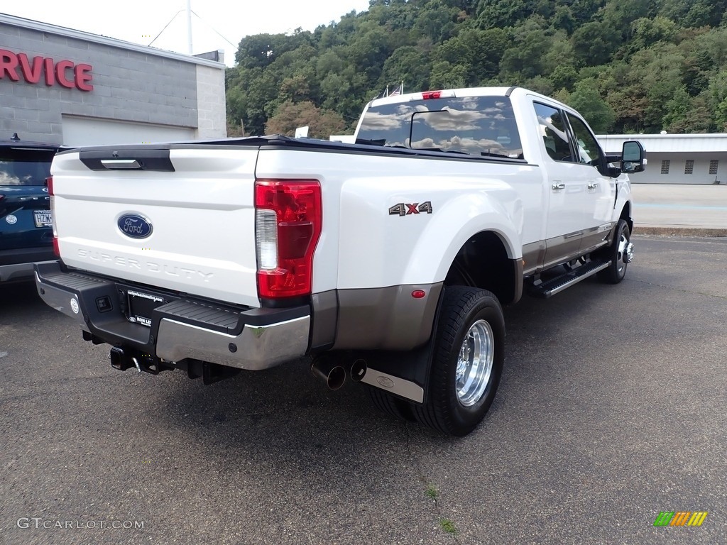 2019 F350 Super Duty Lariat Crew Cab 4x4 - White Platinum / Camel photo #2