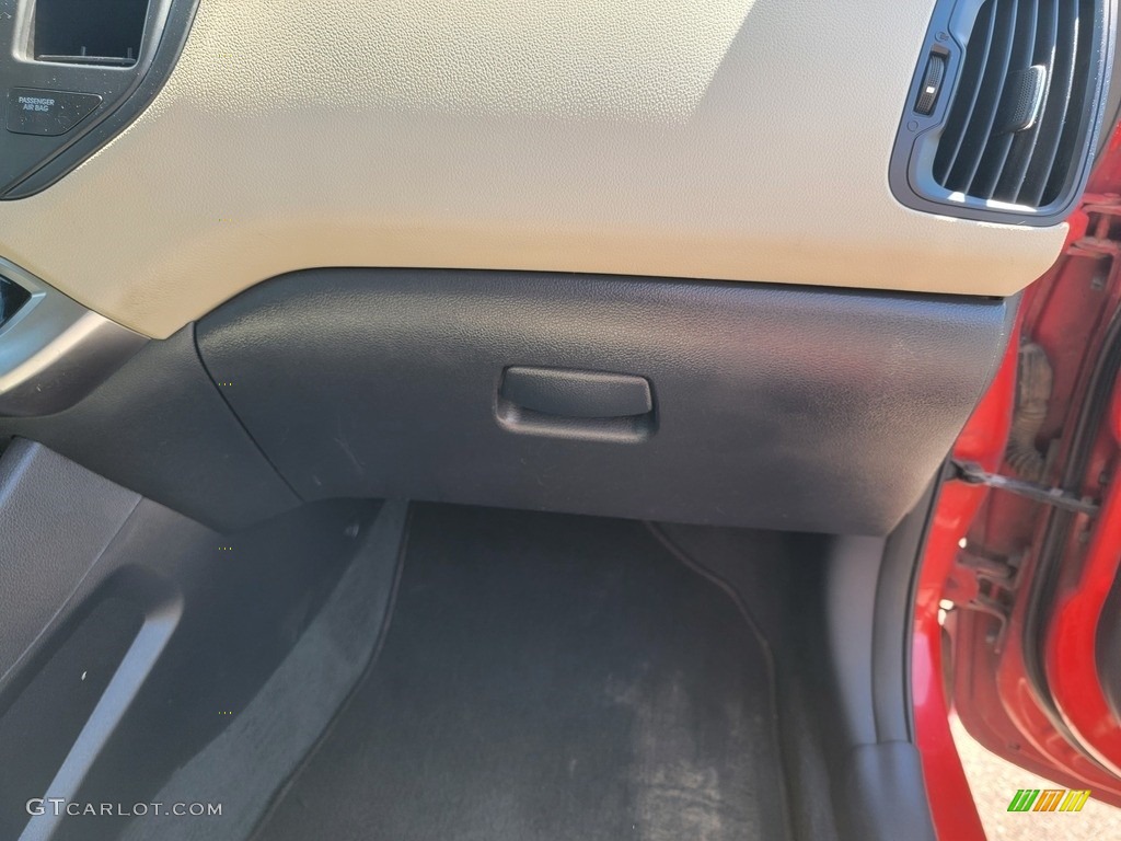 2012 Rio Rio5 LX Hatchback - Signal Red / Beige photo #23
