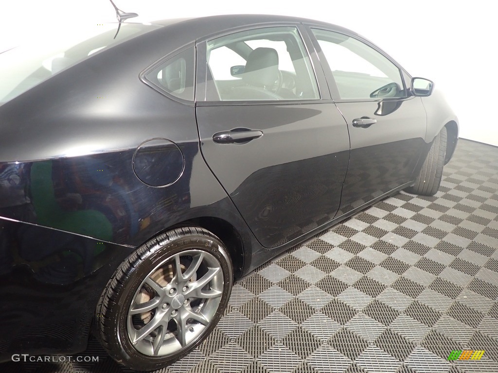 2014 Dart SXT - Pitch Black / Black/Light Tungsten photo #19