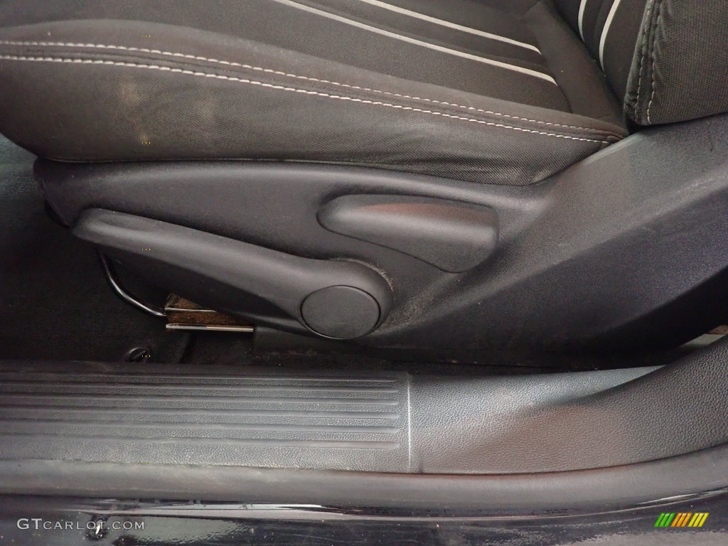 2014 Dart SXT - Pitch Black / Black/Light Tungsten photo #23