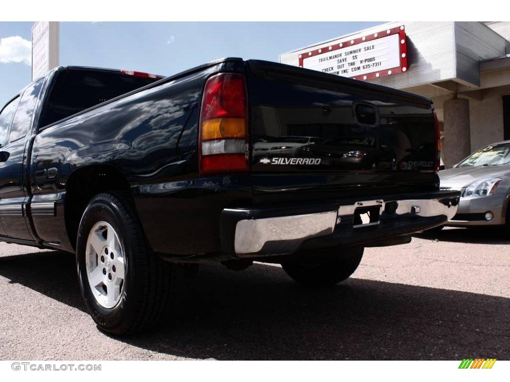 2001 Silverado 1500 LS Extended Cab - Onyx Black / Graphite photo #18