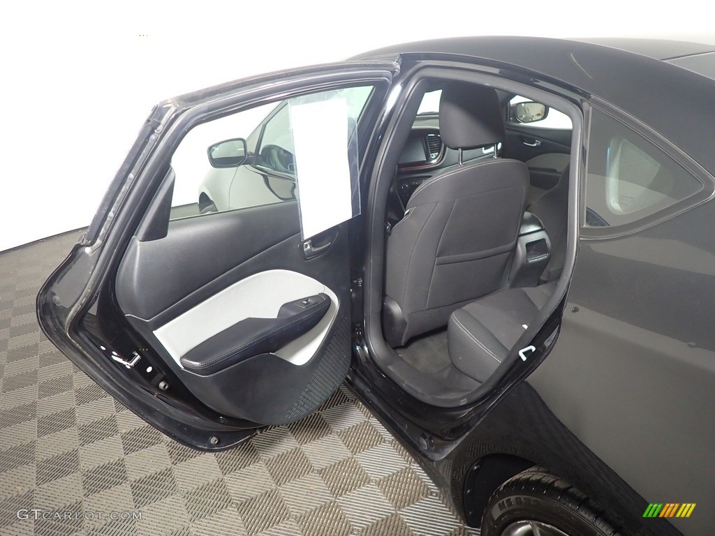 2014 Dart SXT - Pitch Black / Black/Light Tungsten photo #34
