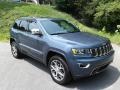 Front 3/4 View of 2021 Grand Cherokee Limited 4x4