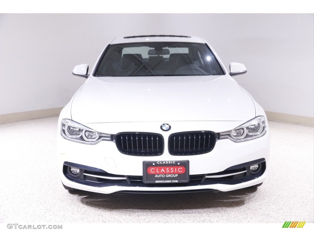 2018 3 Series 330i xDrive Sedan - Alpine White / Black photo #2