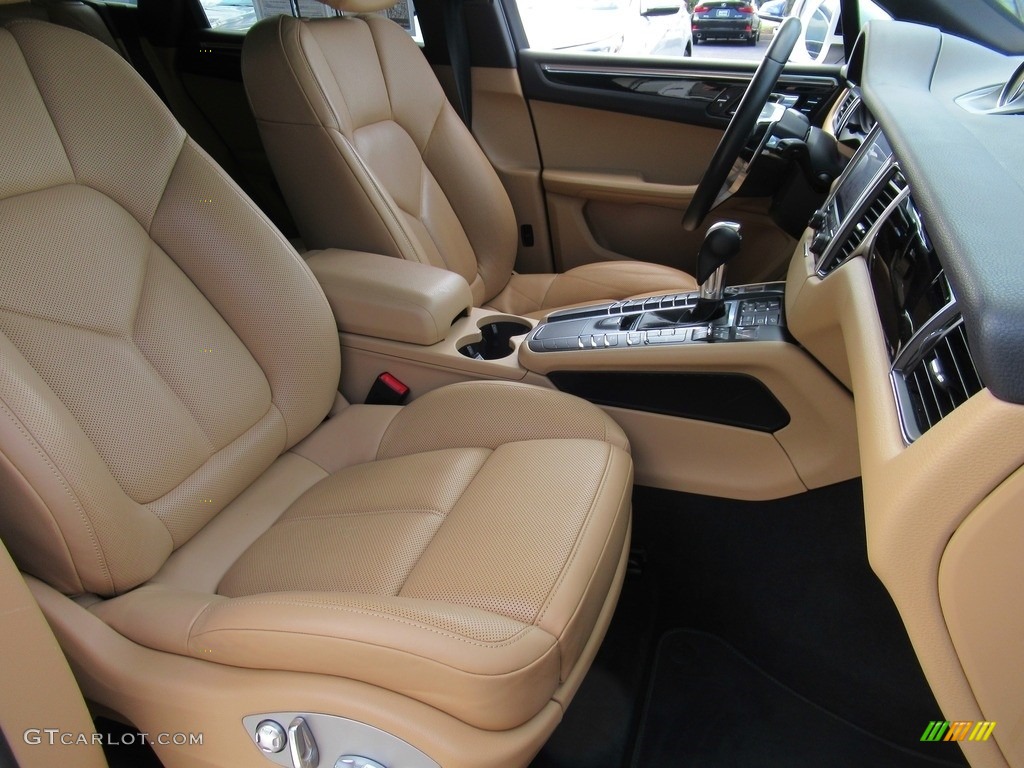 2017 Macan S - White / Luxor Beige photo #13