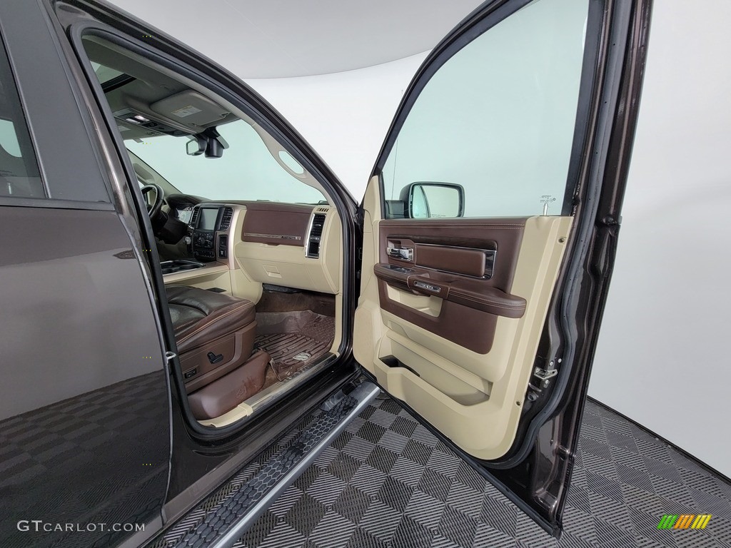2017 1500 Laramie Longhorn Crew Cab 4x4 - Luxury Brown Pearl / Canyon Brown/Light Frost Beige photo #40