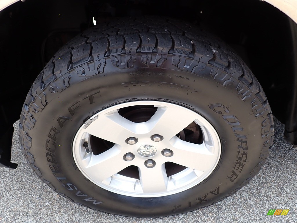 2012 Ram 1500 SLT Quad Cab 4x4 - Bright Silver Metallic / Light Pebble Beige/Bark Brown photo #9