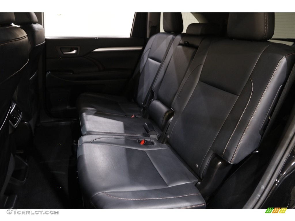 2015 Highlander XLE AWD - Attitude Black Metallic / Black photo #17