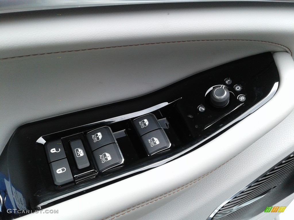 2021 Jeep Grand Cherokee L Overland 4x4 Controls Photo #142604465