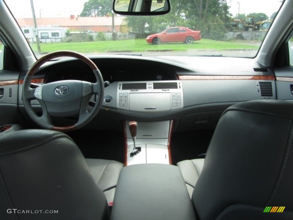 2006 Avalon Limited - Blizzard White Pearl / Ivory photo #13