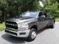 Granite Crystal Metallic - 3500 Tradesman Crew Cab 4x4 Photo No. 2
