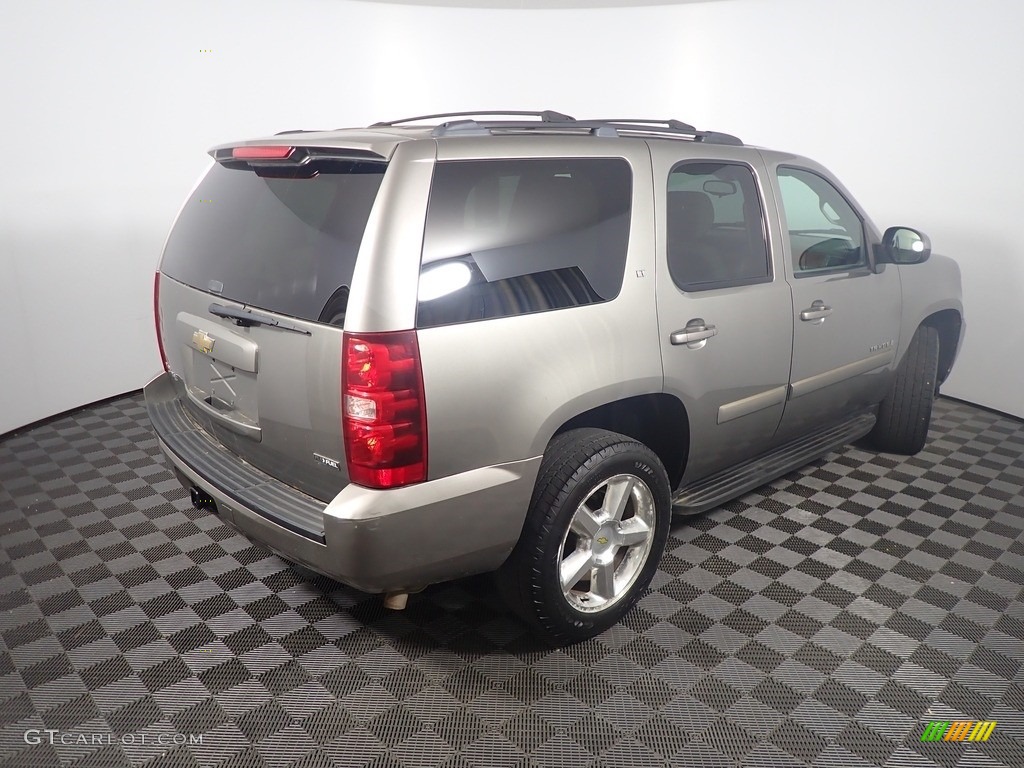 2009 Tahoe LT 4x4 - Graystone Metallic / Light Titanium photo #15