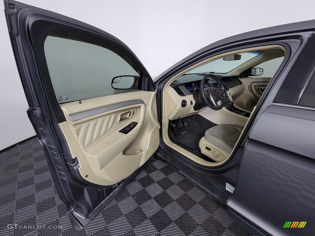 2013 Ford Taurus SE Dune Door Panel Photo #142609481