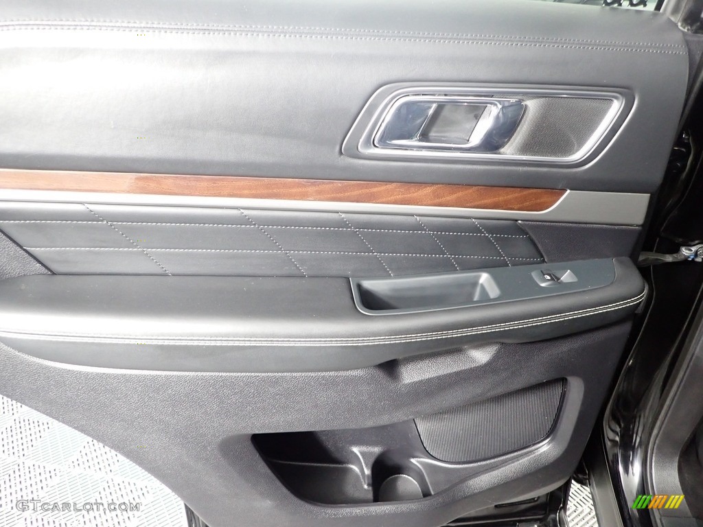2018 Explorer Platinum 4WD - Shadow Black / Ebony Black photo #30