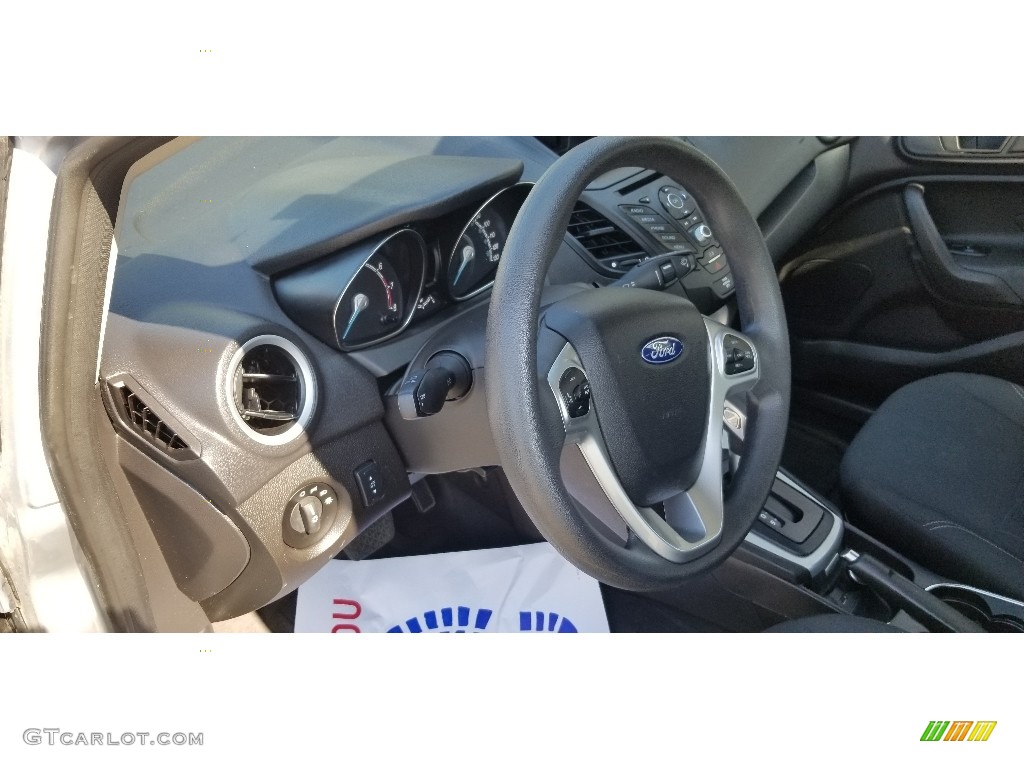 2018 Fiesta SE Hatchback - Ingot Silver / Charcoal Black photo #13