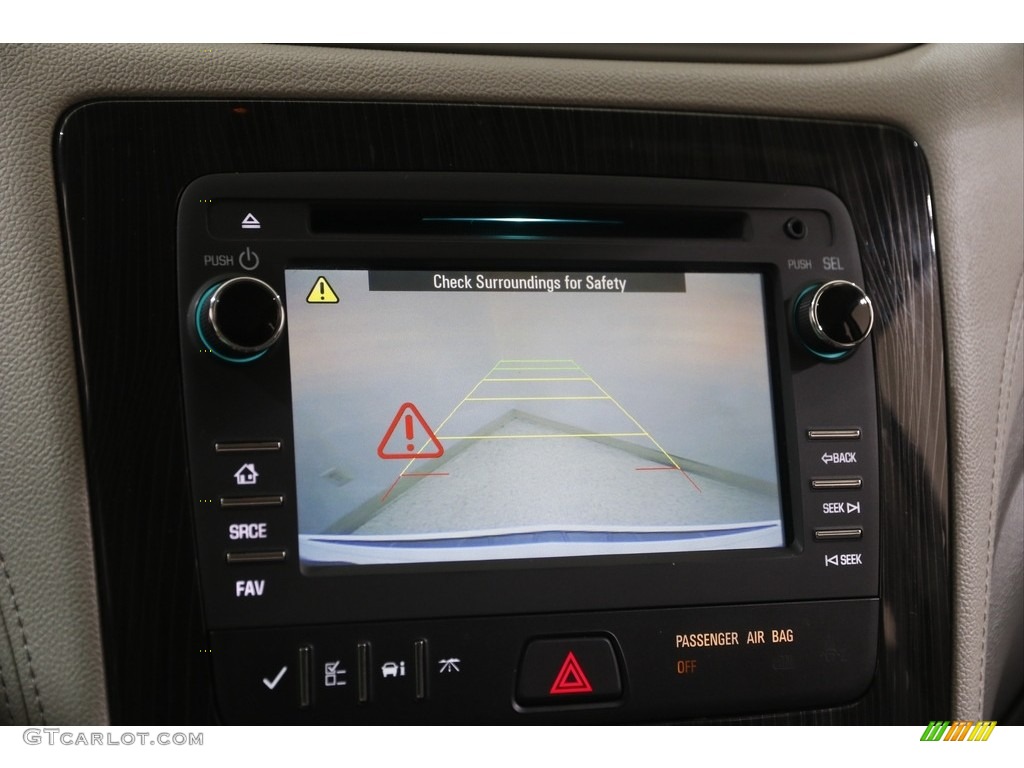 2017 Traverse LT - Summit White / Dark Titanium/Light Titanium photo #11