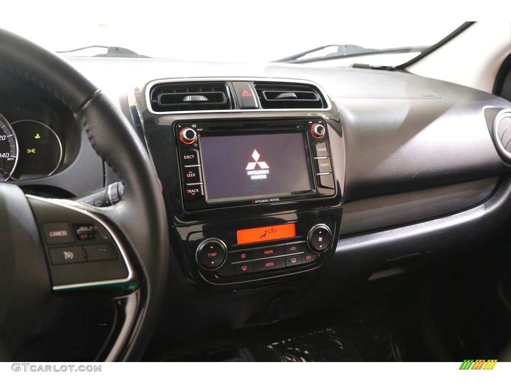 2017 Mitsubishi Mirage SE Dashboard Photos