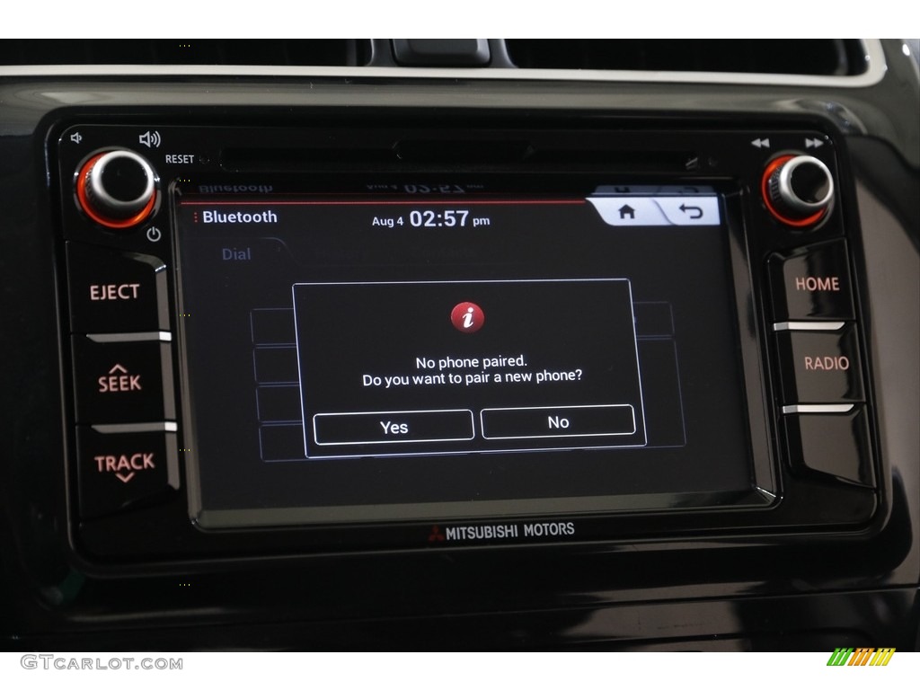 2017 Mitsubishi Mirage SE Controls Photos