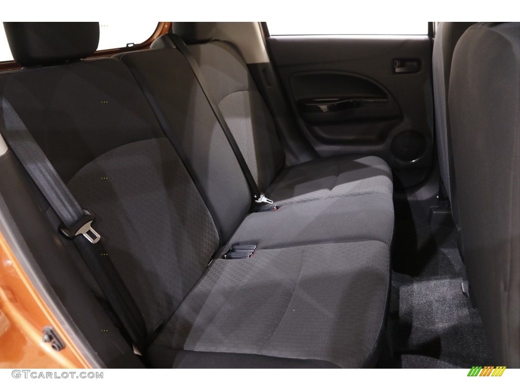 Black Interior 2017 Mitsubishi Mirage SE Photo #142612044
