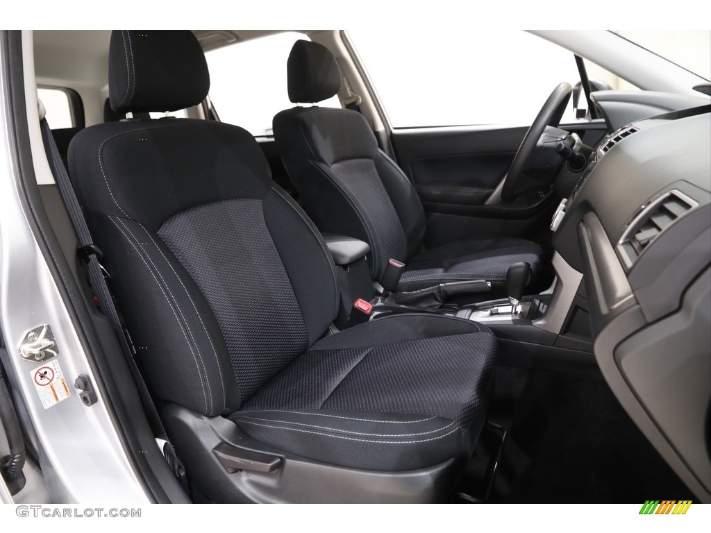 2018 Forester 2.5i - Ice Silver Metallic / Black photo #18