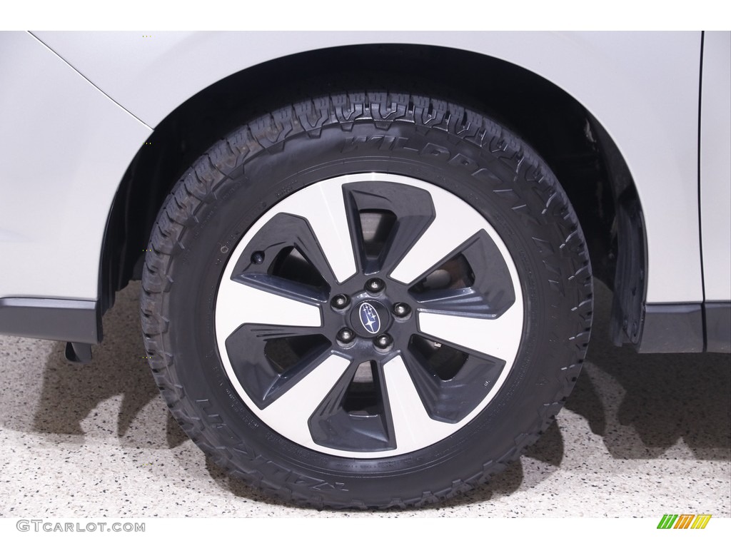 2018 Forester 2.5i - Ice Silver Metallic / Black photo #23
