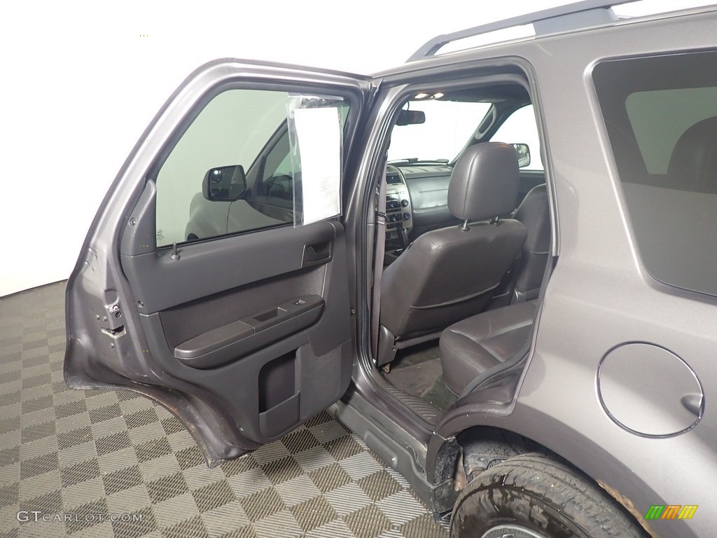 2012 Escape XLT 4WD - Sterling Gray Metallic / Charcoal Black photo #34