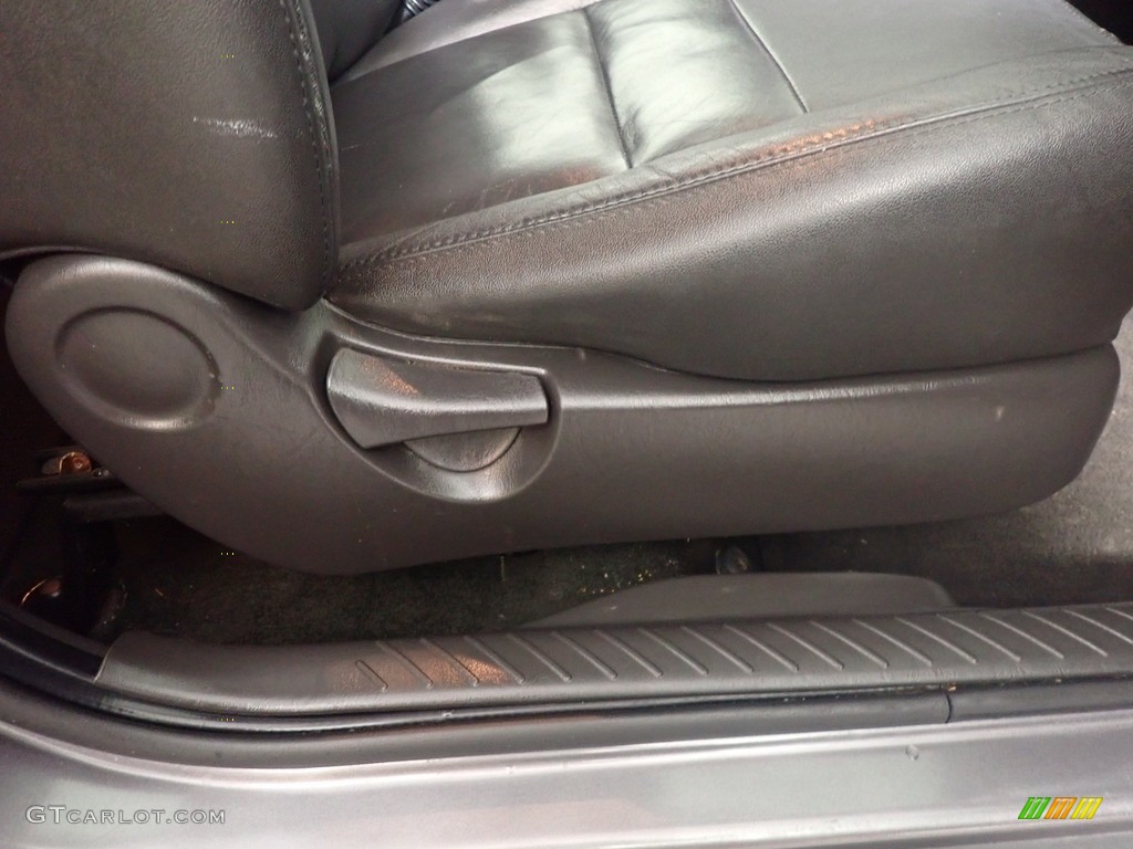 2012 Escape XLT 4WD - Sterling Gray Metallic / Charcoal Black photo #40