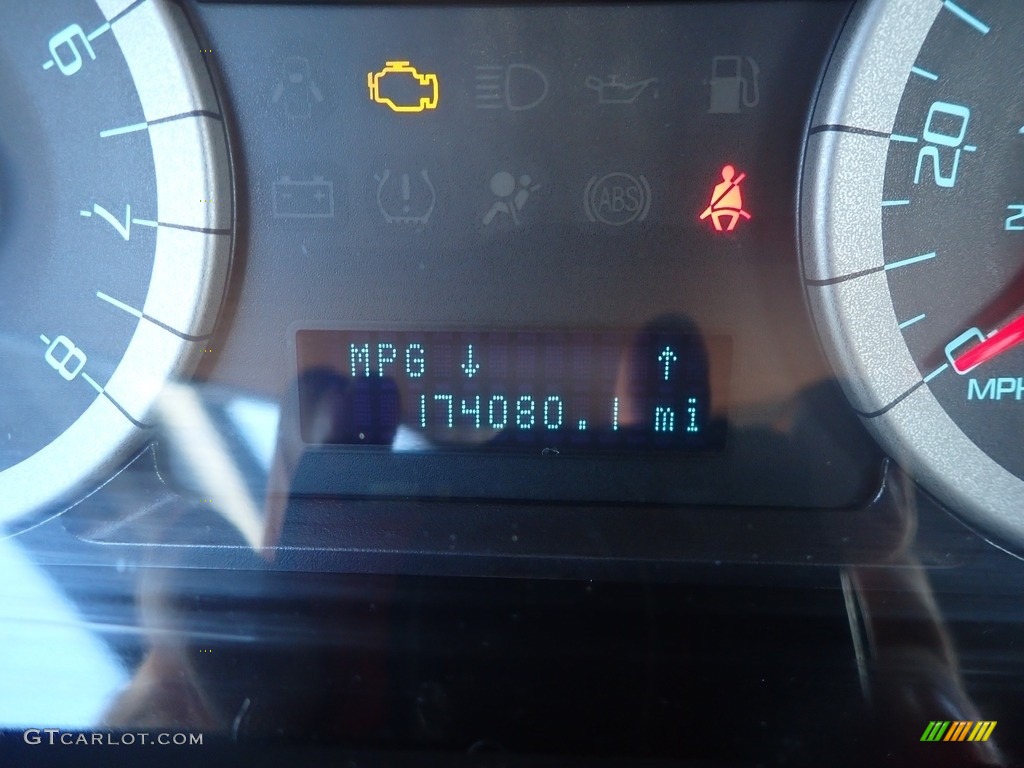 2012 Escape XLT 4WD - Sterling Gray Metallic / Charcoal Black photo #43