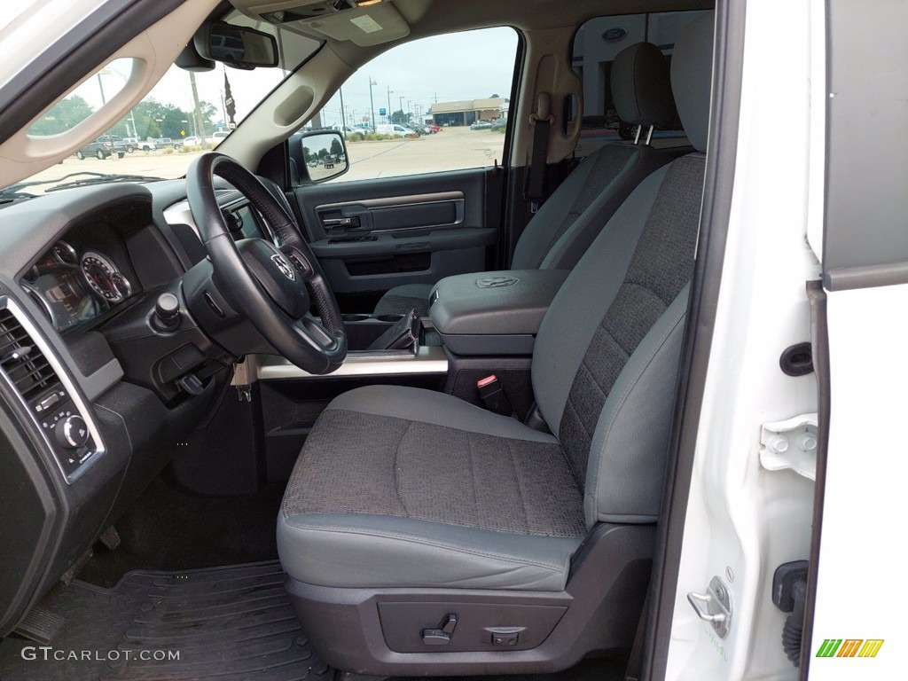 Black/Diesel Gray Interior 2015 Ram 1500 Outdoorsman Crew Cab 4x4 Photo #142614426