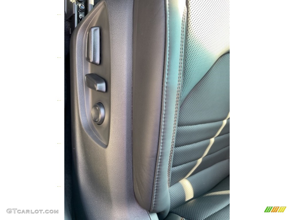 2021 Avalon Hybrid XSE - Blueprint / Black photo #25