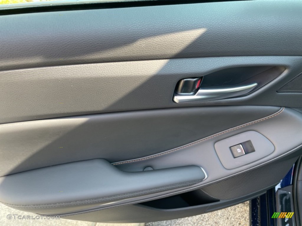 2021 Toyota Avalon Hybrid XSE Door Panel Photos