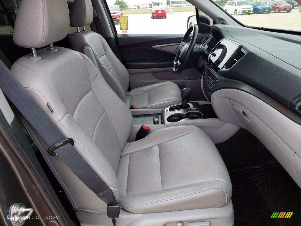 2019 Honda Pilot EX-L Interior Color Photos