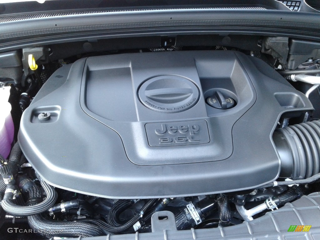 2021 Jeep Grand Cherokee L Overland 4x4 Engine Photos