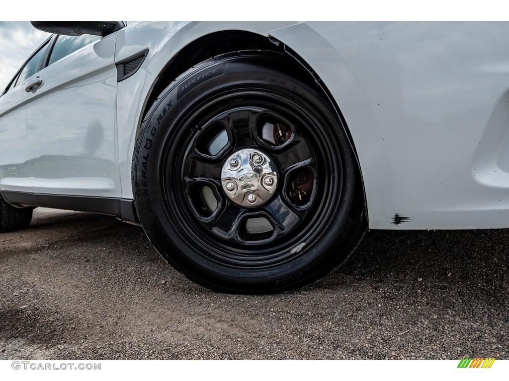 2013 Taurus Police Interceptor AWD - Oxford White / Charcoal Black photo #2