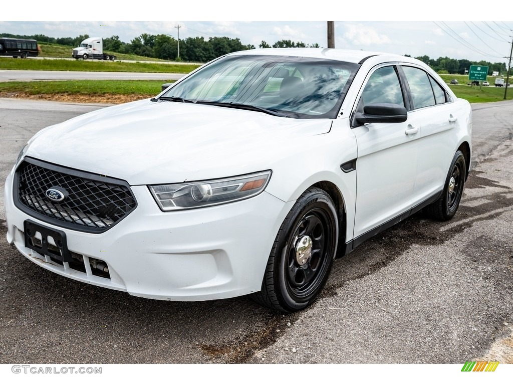 2013 Taurus Police Interceptor AWD - Oxford White / Charcoal Black photo #8